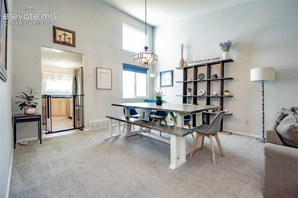 Image 7 of 49: Dining Area