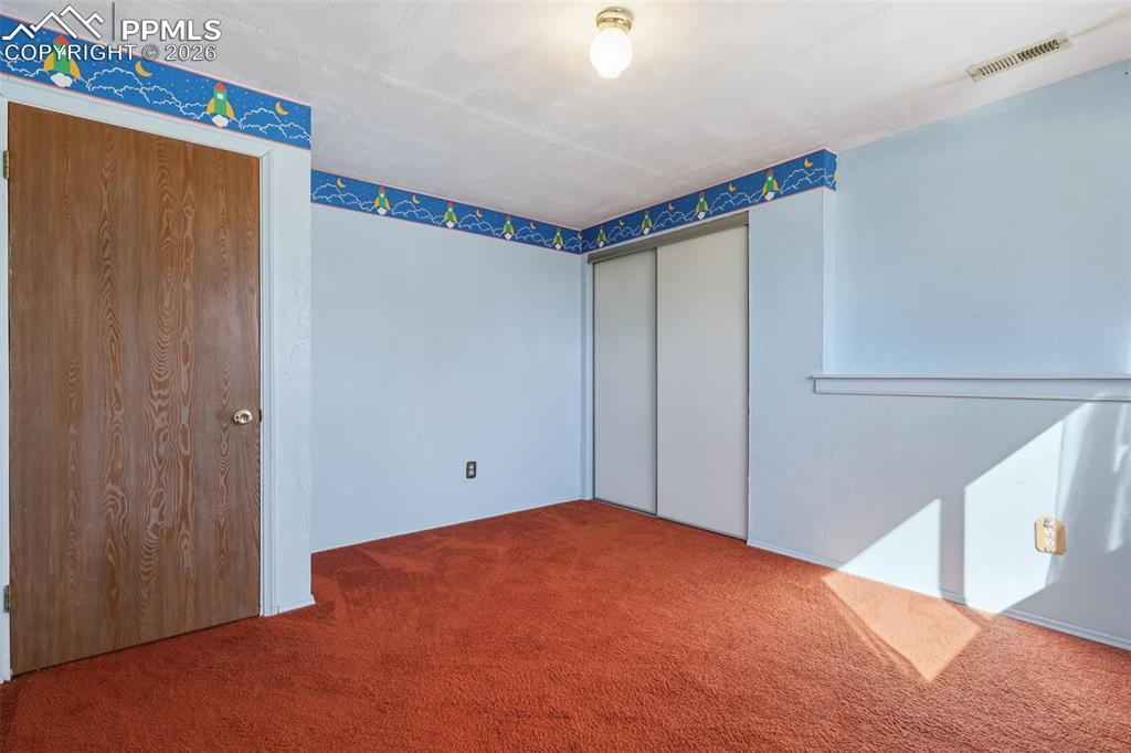 Image 30 of 37: Bedroom