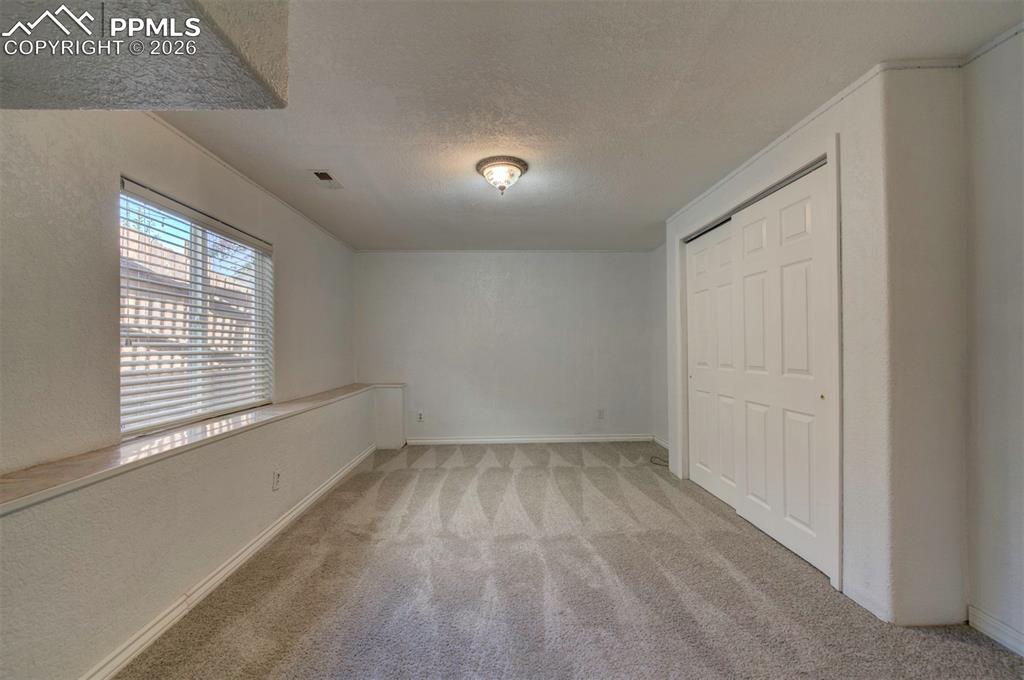 Image 29 of 39: Bedroom 3