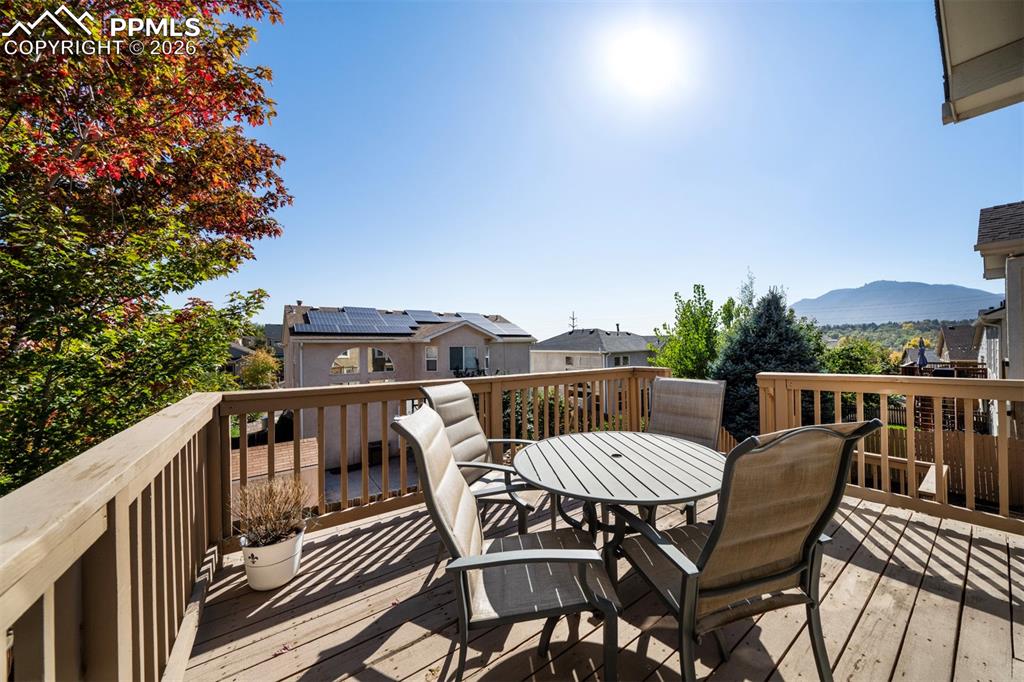 Image 34 of 39: Deck