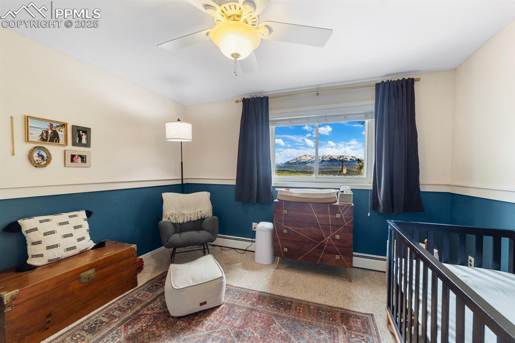 Image 25 of 42: Bedroom