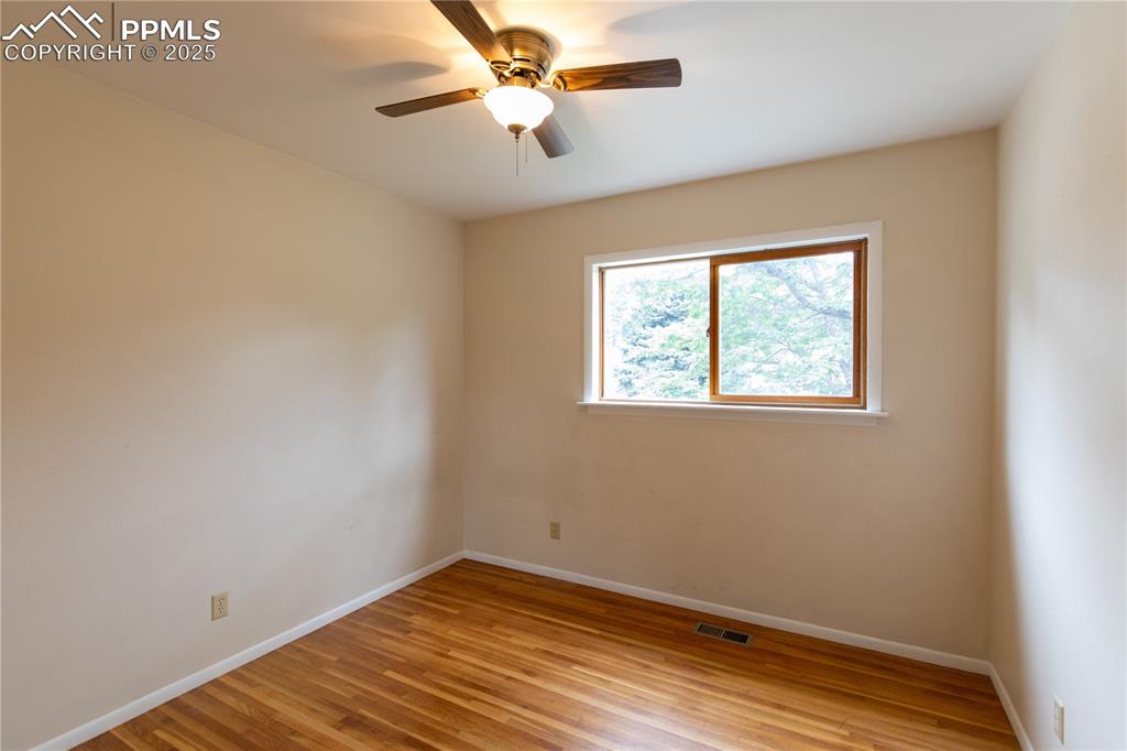 Image 17 of 32: Upper Level