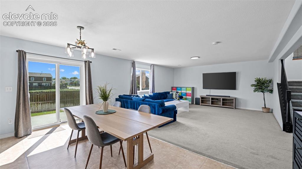 Image 9 of 40: Dining Area