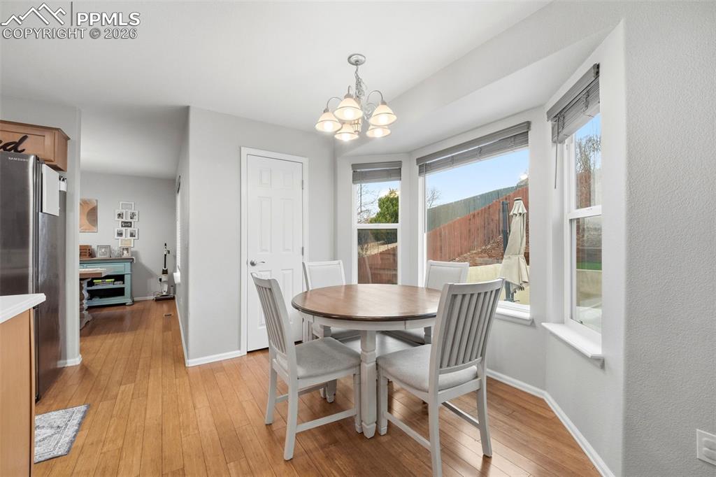 Image 9 of 49: Dining Area