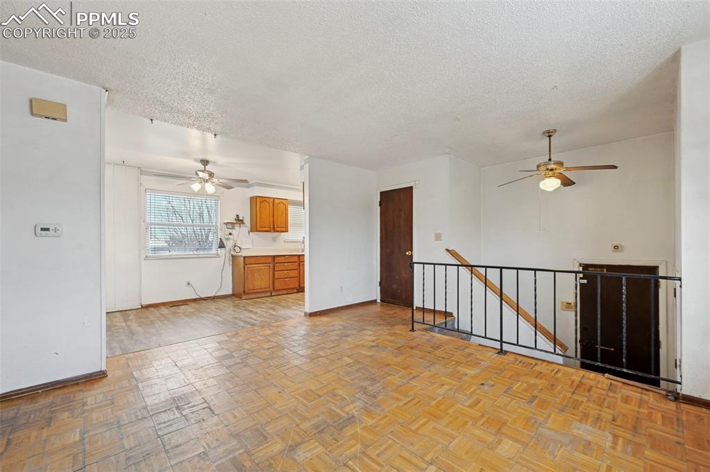 Image 5 of 27: Living Room