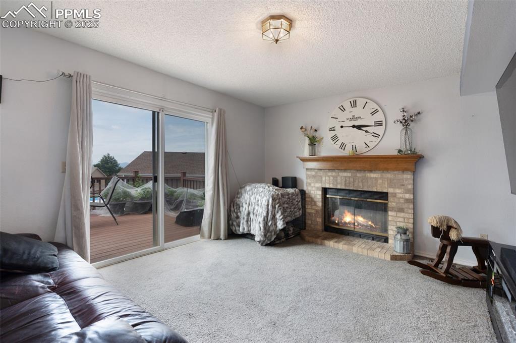 Image 15 of 43: Living Room