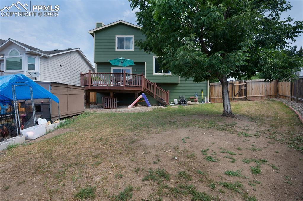 Image 36 of 43: Back of Structure