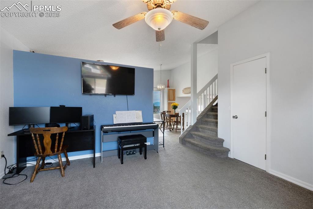 Image 8 of 43: Office