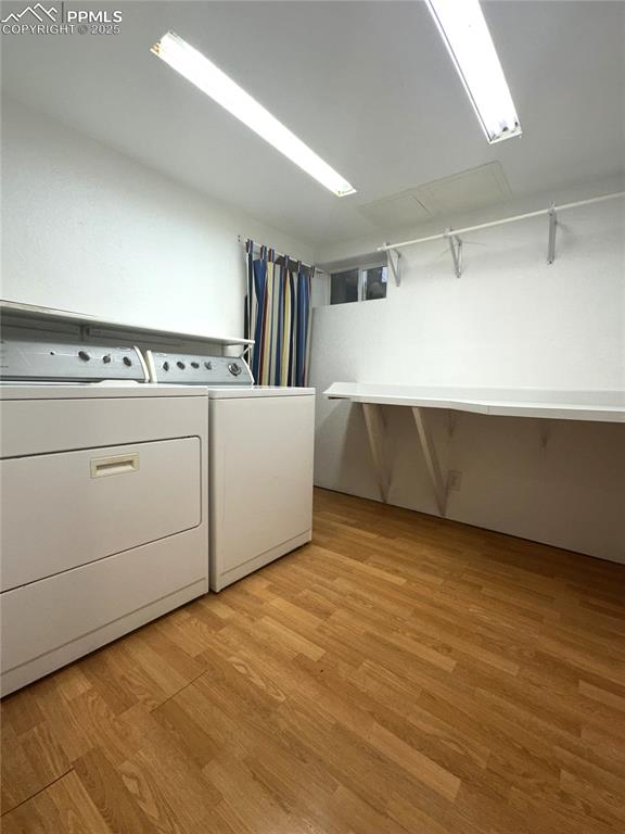 Image 31 of 40: Laundry