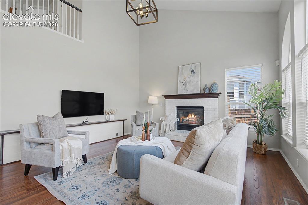 Image 9 of 44: Family Room