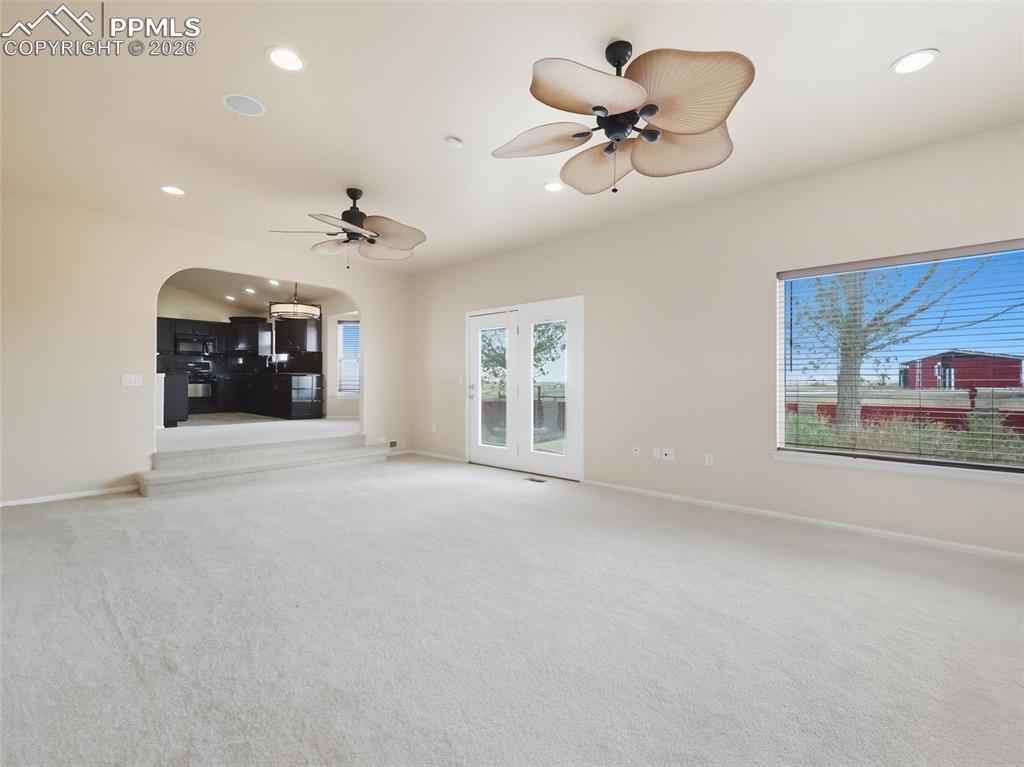 Image 22 of 50: Living Room