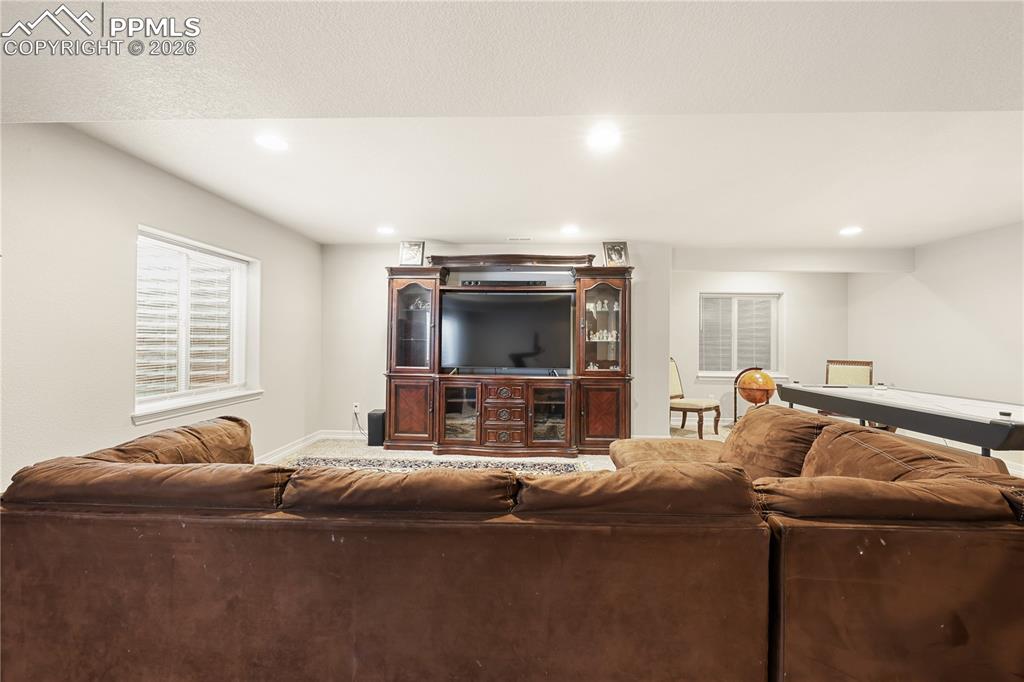 Image 25 of 39: Living Room