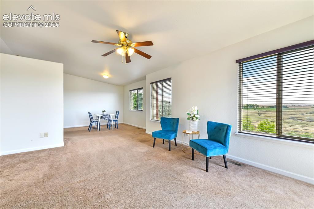 Image 10 of 33: Sitting Room