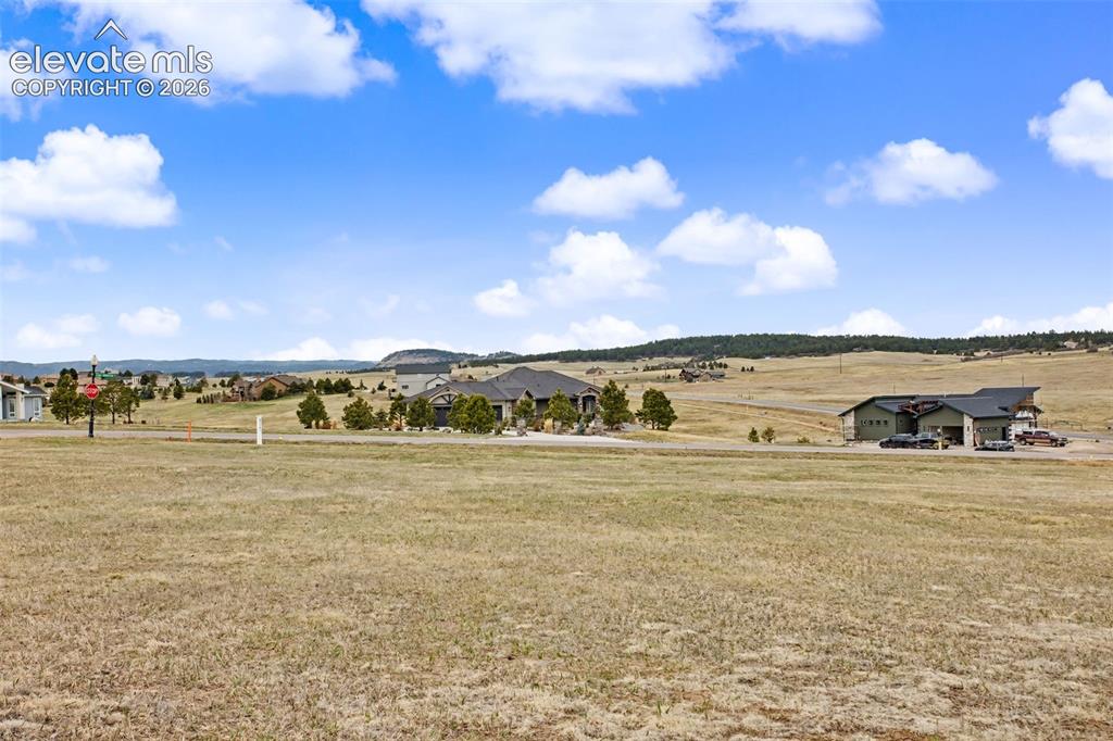 Image 15 of 15: View