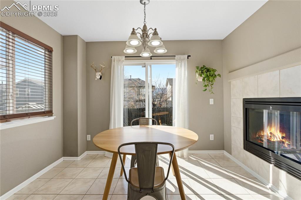 Image 13 of 38: Dining Area