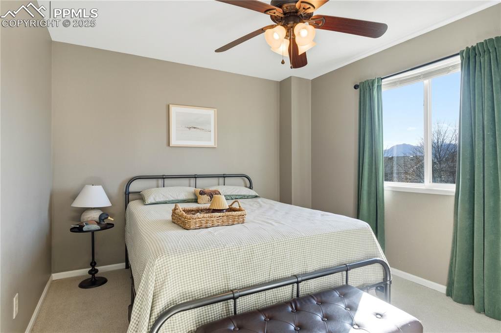 Image 27 of 38: Bedroom