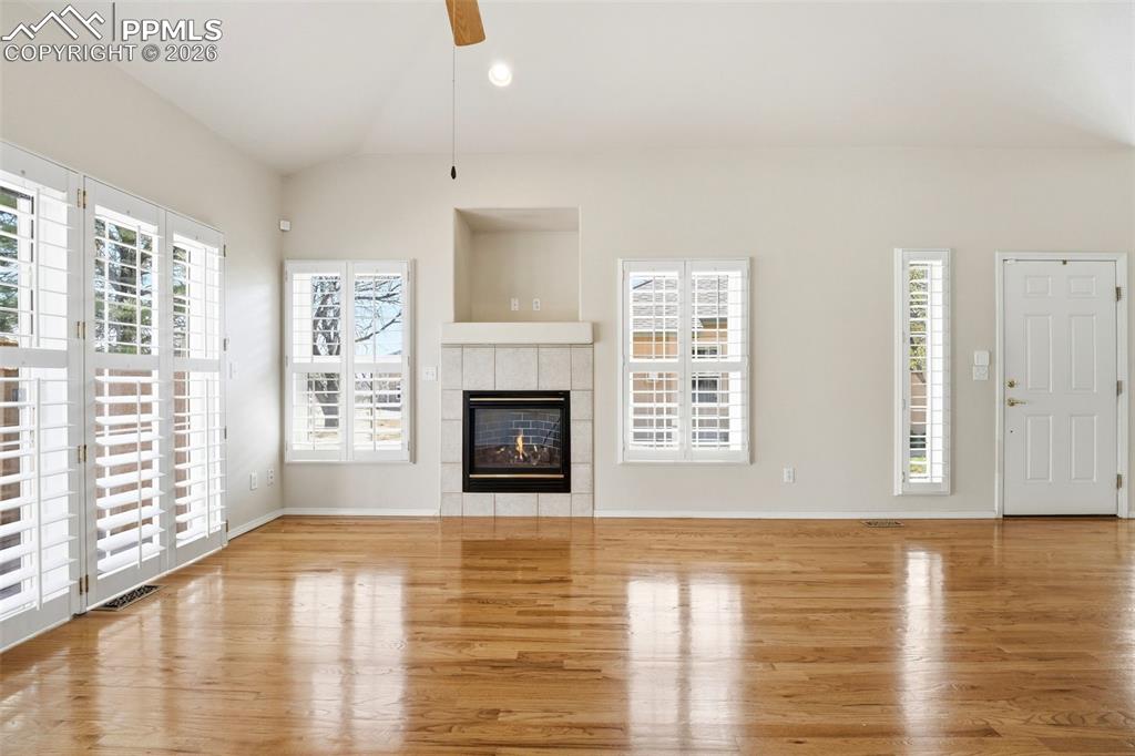 Image 12 of 48: Living Room