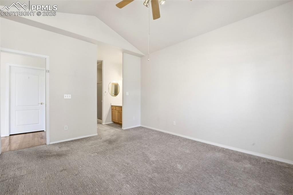 Image 22 of 48: Bedroom