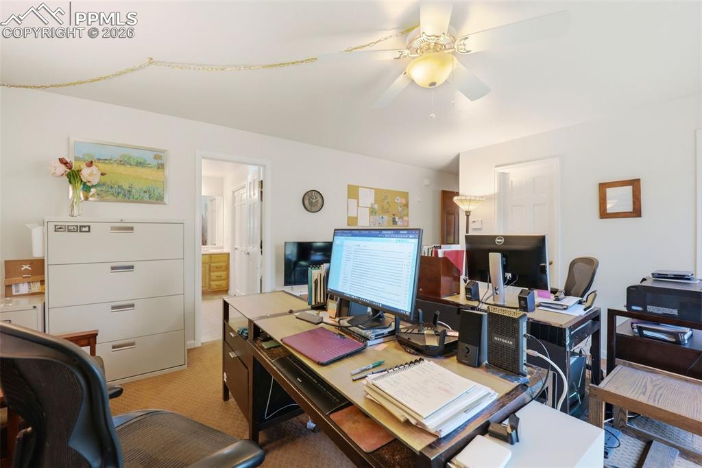 Image 21 of 47: Office