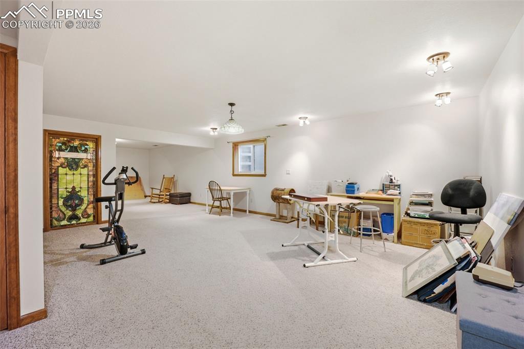 Image 34 of 47: Exercise Room