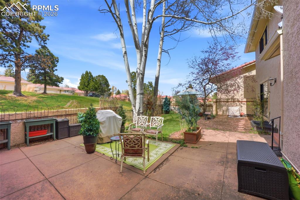 Image 42 of 47: Patio