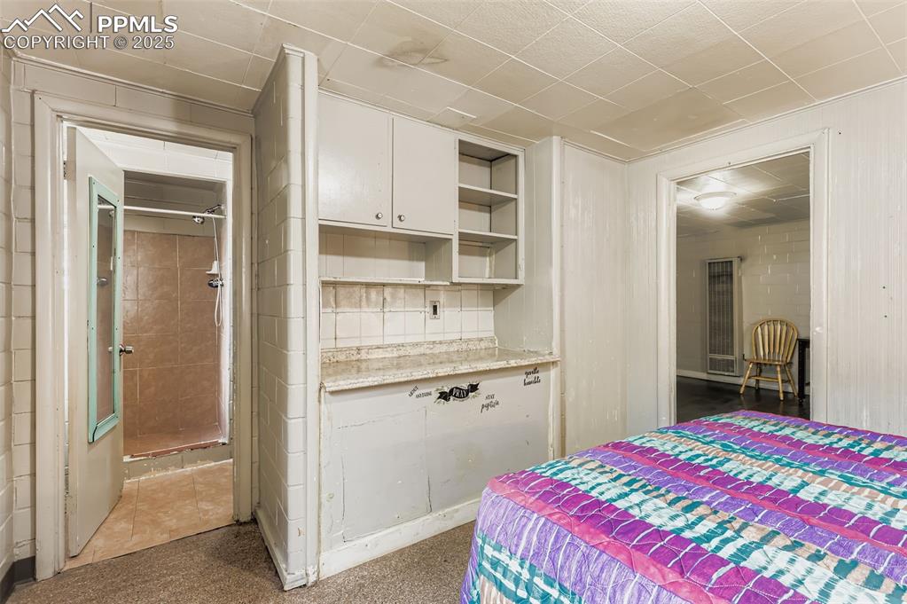 Image 27 of 49: One of 28 Units/Rooms