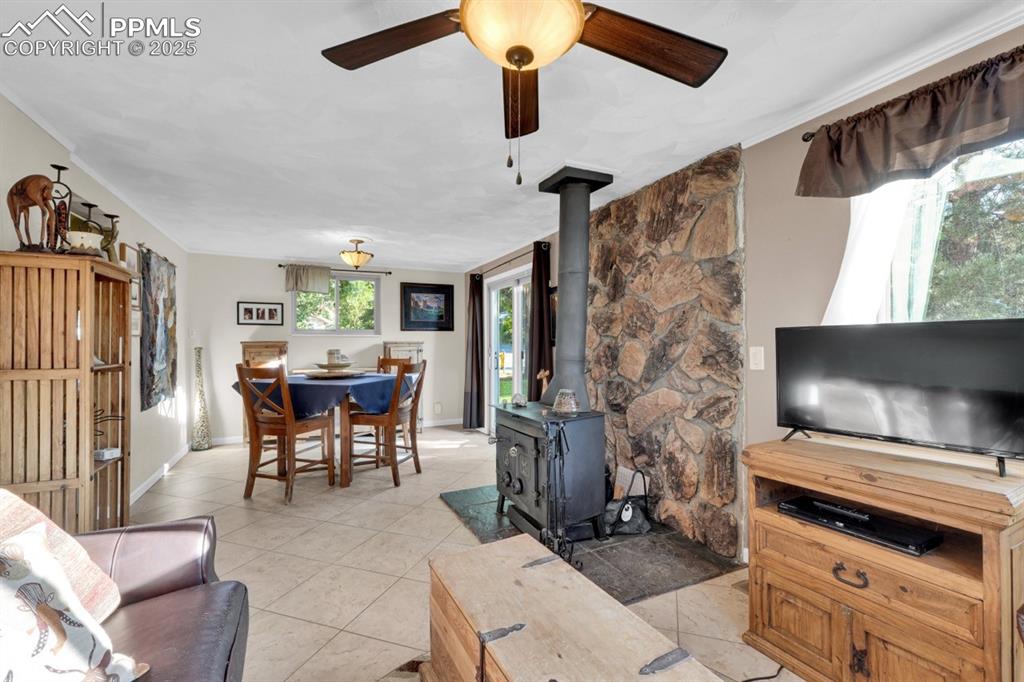 Image 8 of 24: Living room view towards dining area