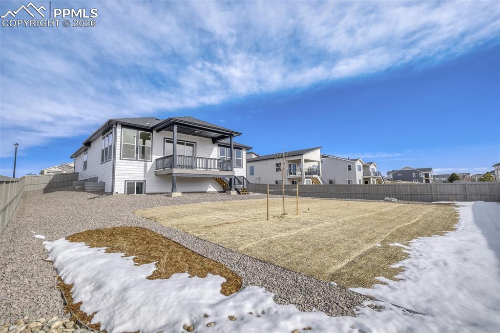 Image 28 of 28: Back of Structure