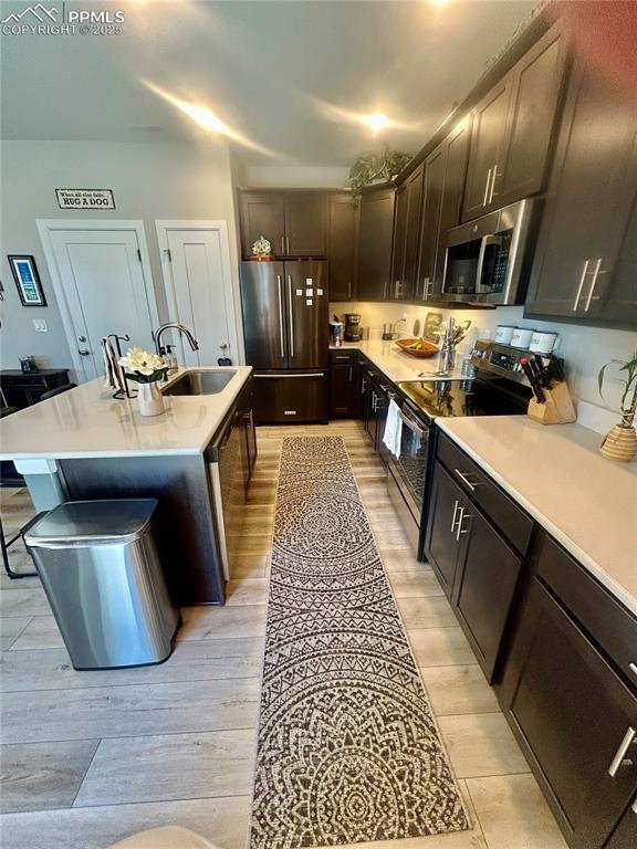 Image 8 of 30: Kitchen