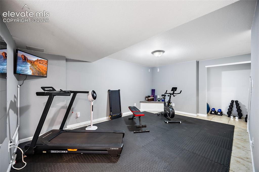 Image 23 of 42: Exercise Room