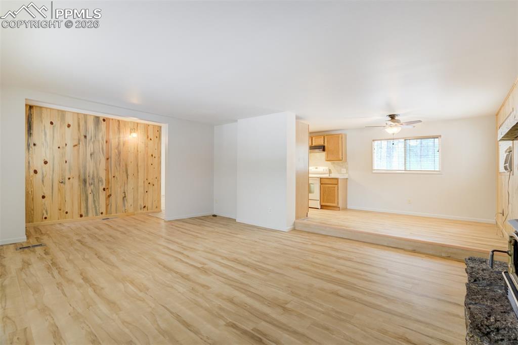 Image 11 of 48: No Description Available