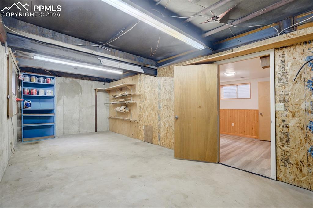 Image 31 of 48: No Description Available