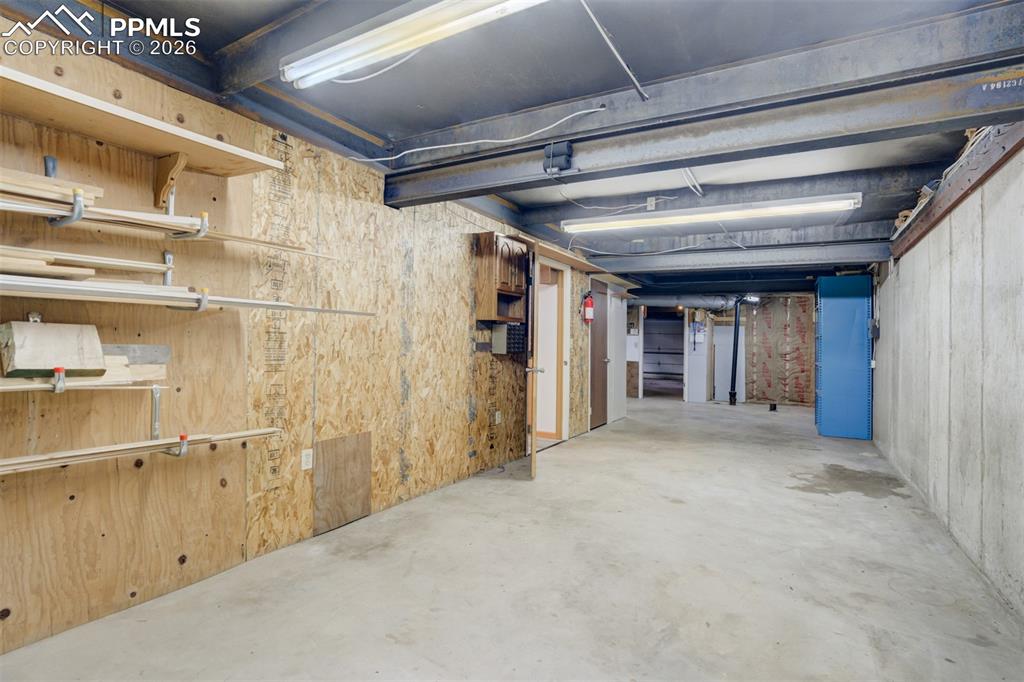 Image 32 of 48: No Description Available