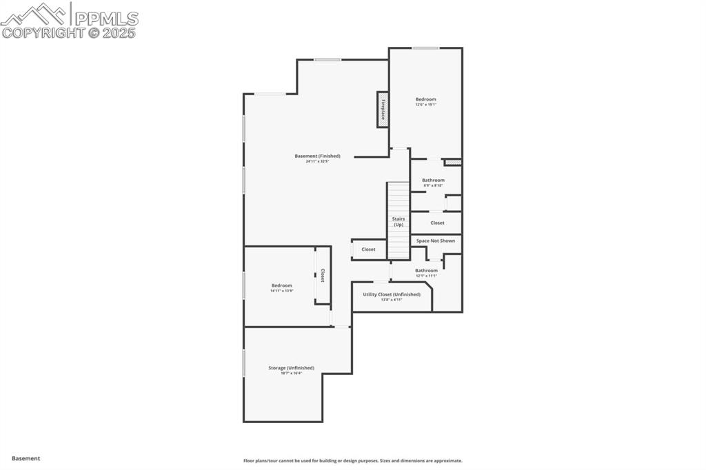 Image 41 of 43: View of room layout