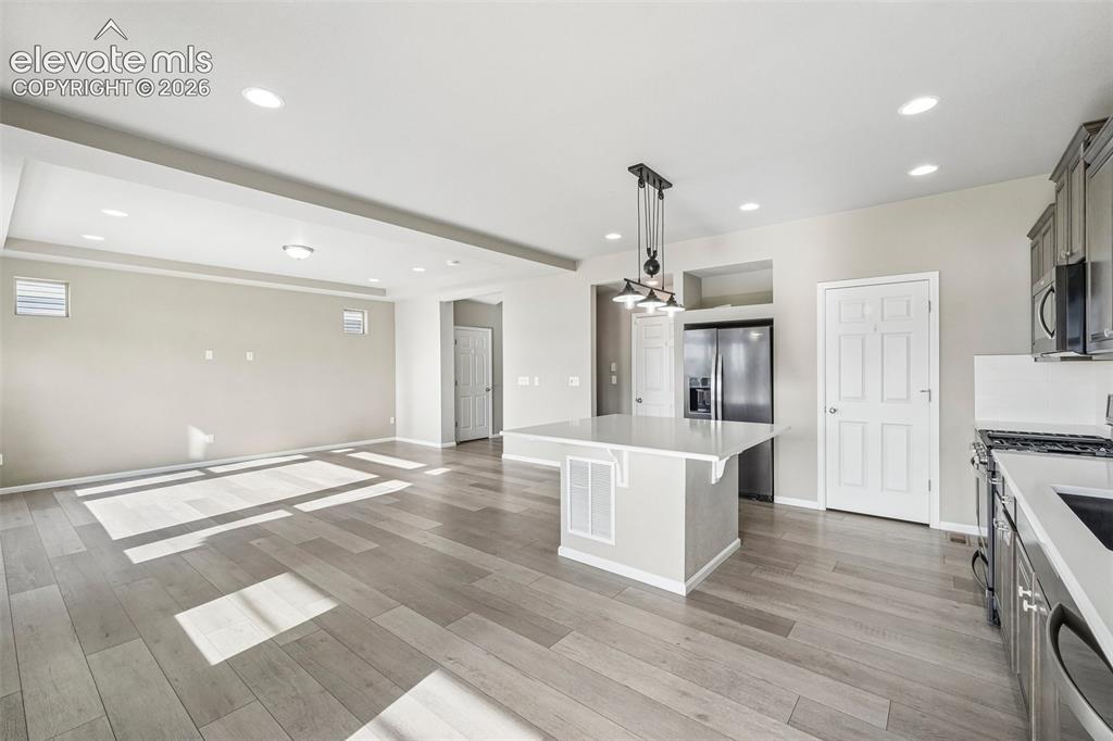Image 11 of 49: Kitchen