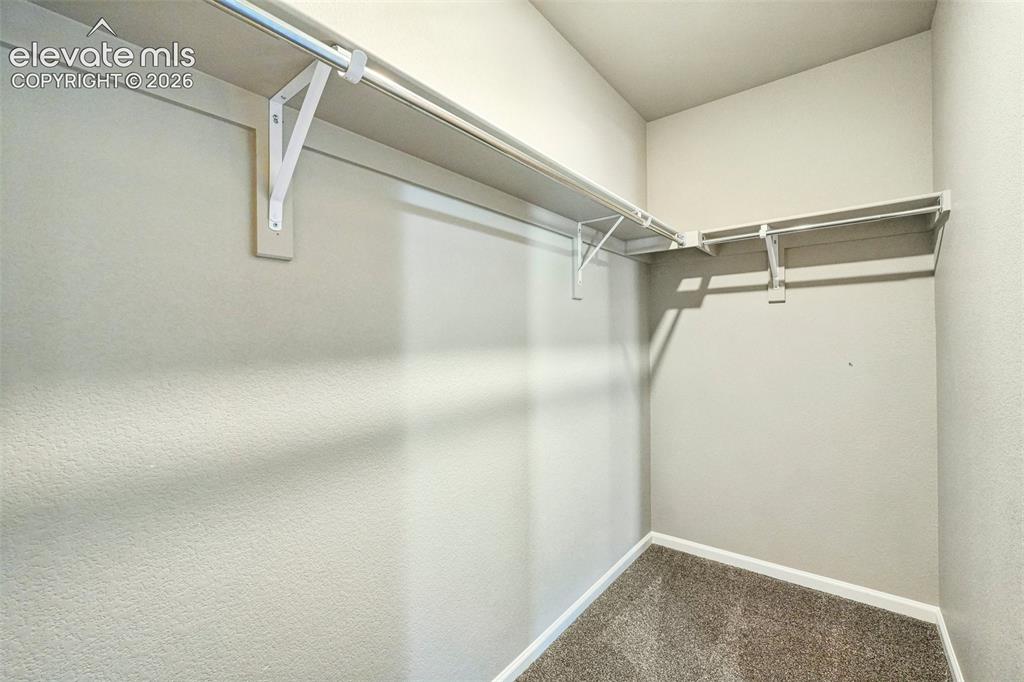 Image 42 of 49: Closet