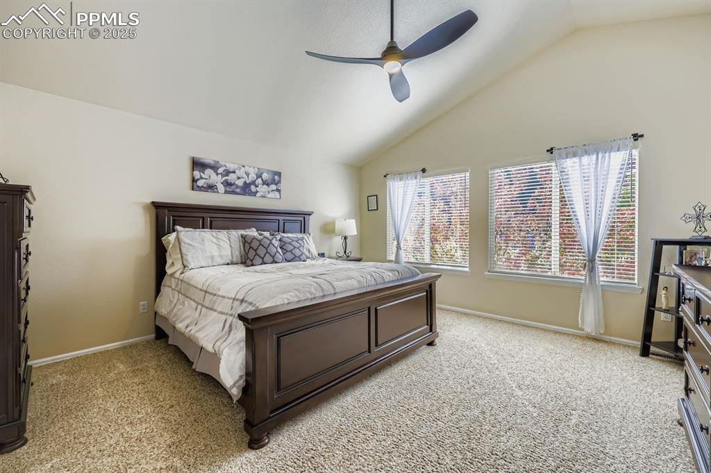 Image 12 of 28: Bedroom