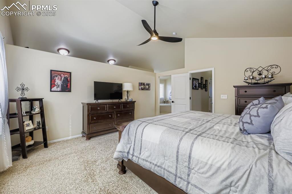 Image 13 of 28: Bedroom