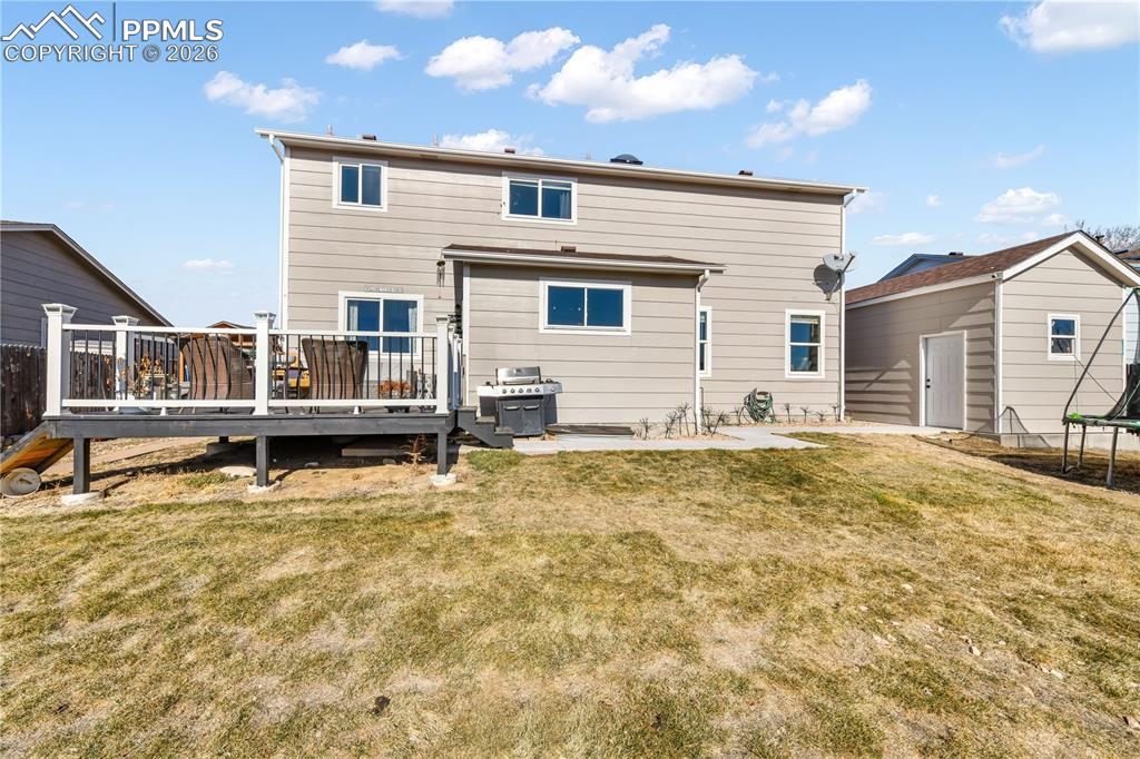 Image 40 of 50: Back of Structure