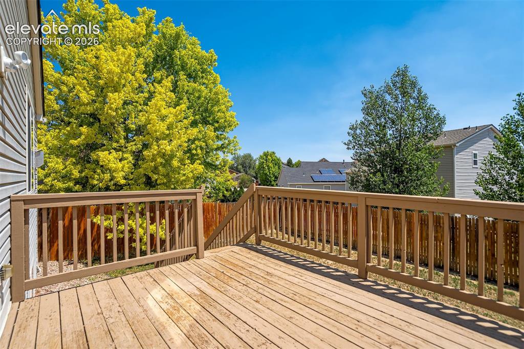 Image 32 of 34: Deck