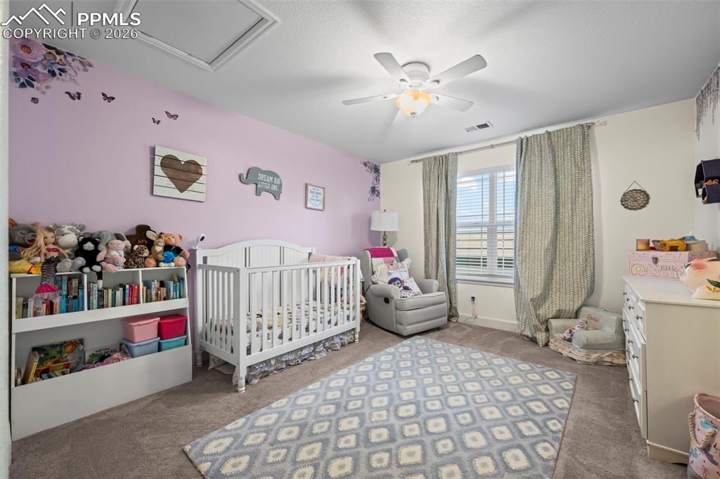 Image 20 of 50: Bedroom