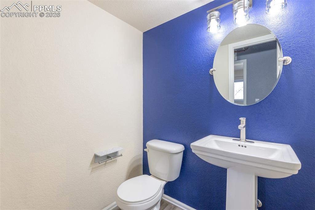 Image 20 of 38: Bathroom