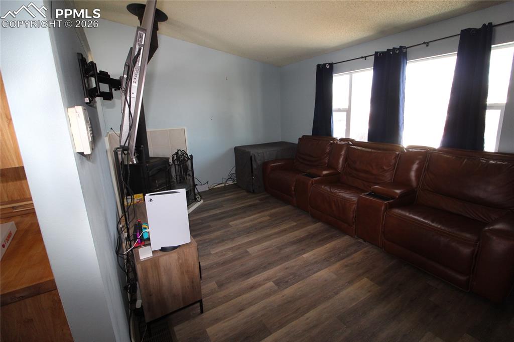 Image 2 of 27: Living Room