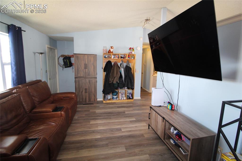 Image 3 of 27: Living Room