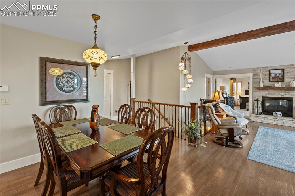 Image 10 of 43: Dining Area