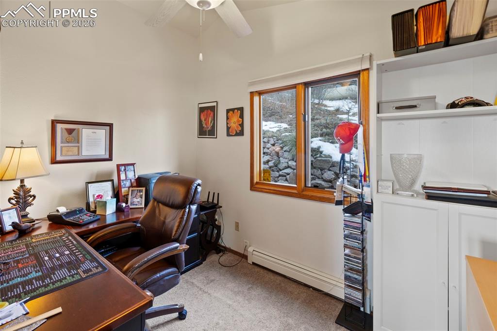 Image 26 of 43: Office