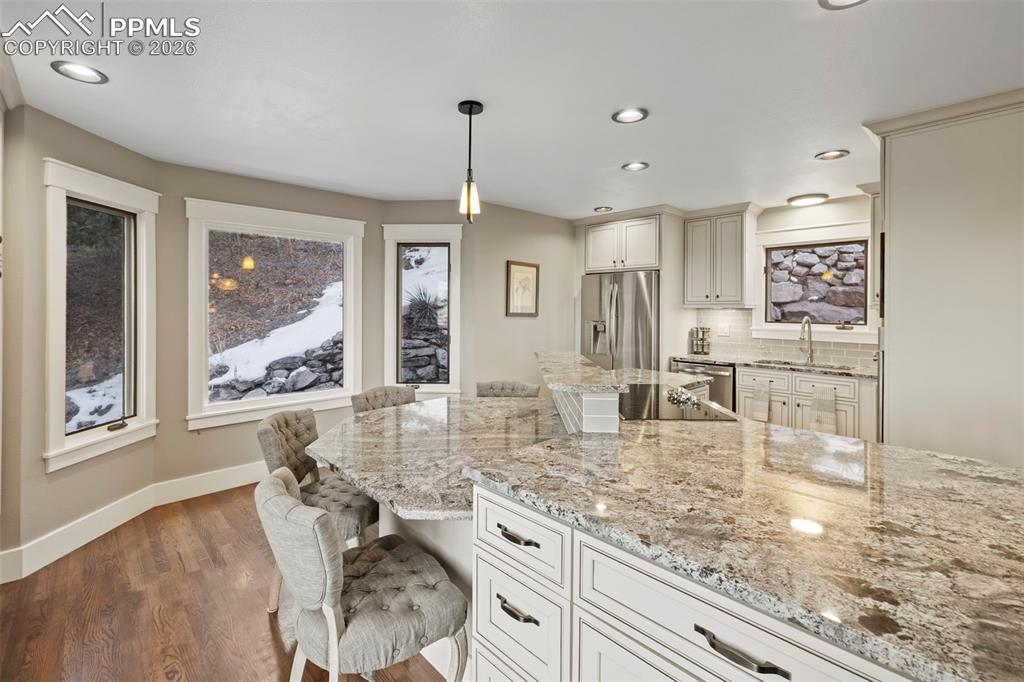 Image 3 of 43: Kitchen