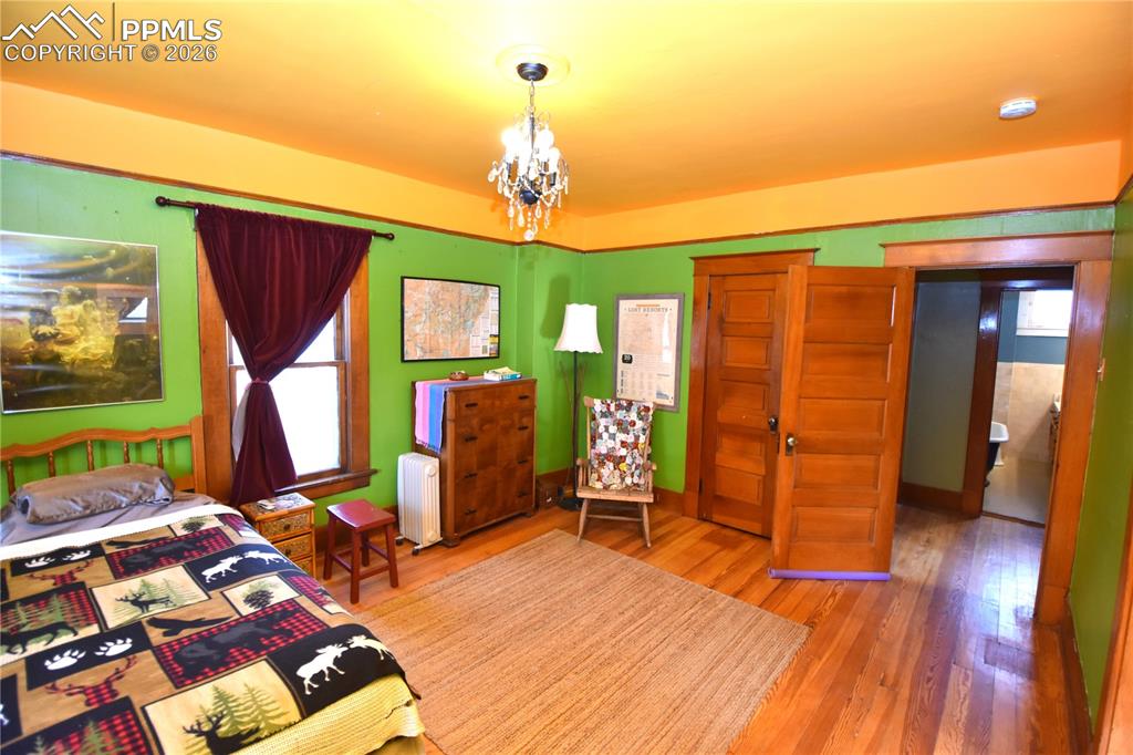 Image 22 of 40: Bedroom