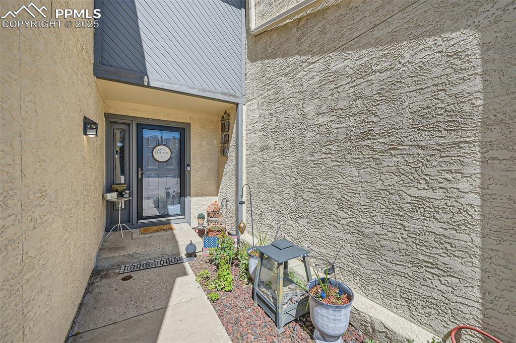 Image 3 of 29: Upgrades throughout, this move-in-ready townhome is a rare gem