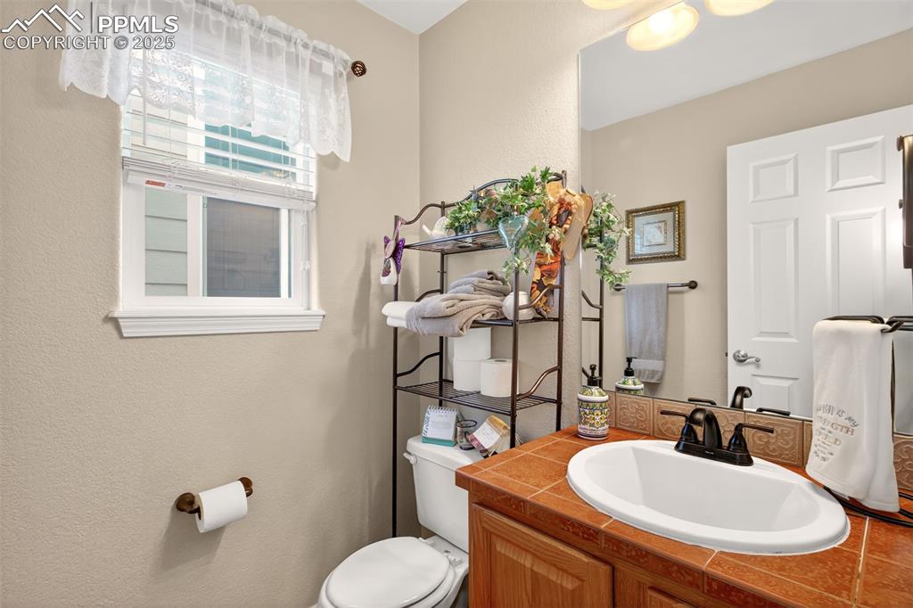 Image 12 of 38: Bathroom